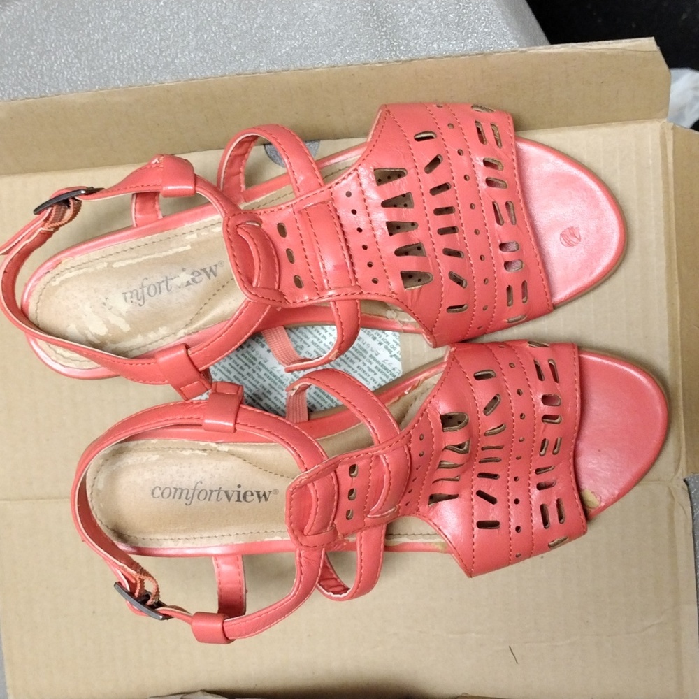 Comfort view coral sandled Sz